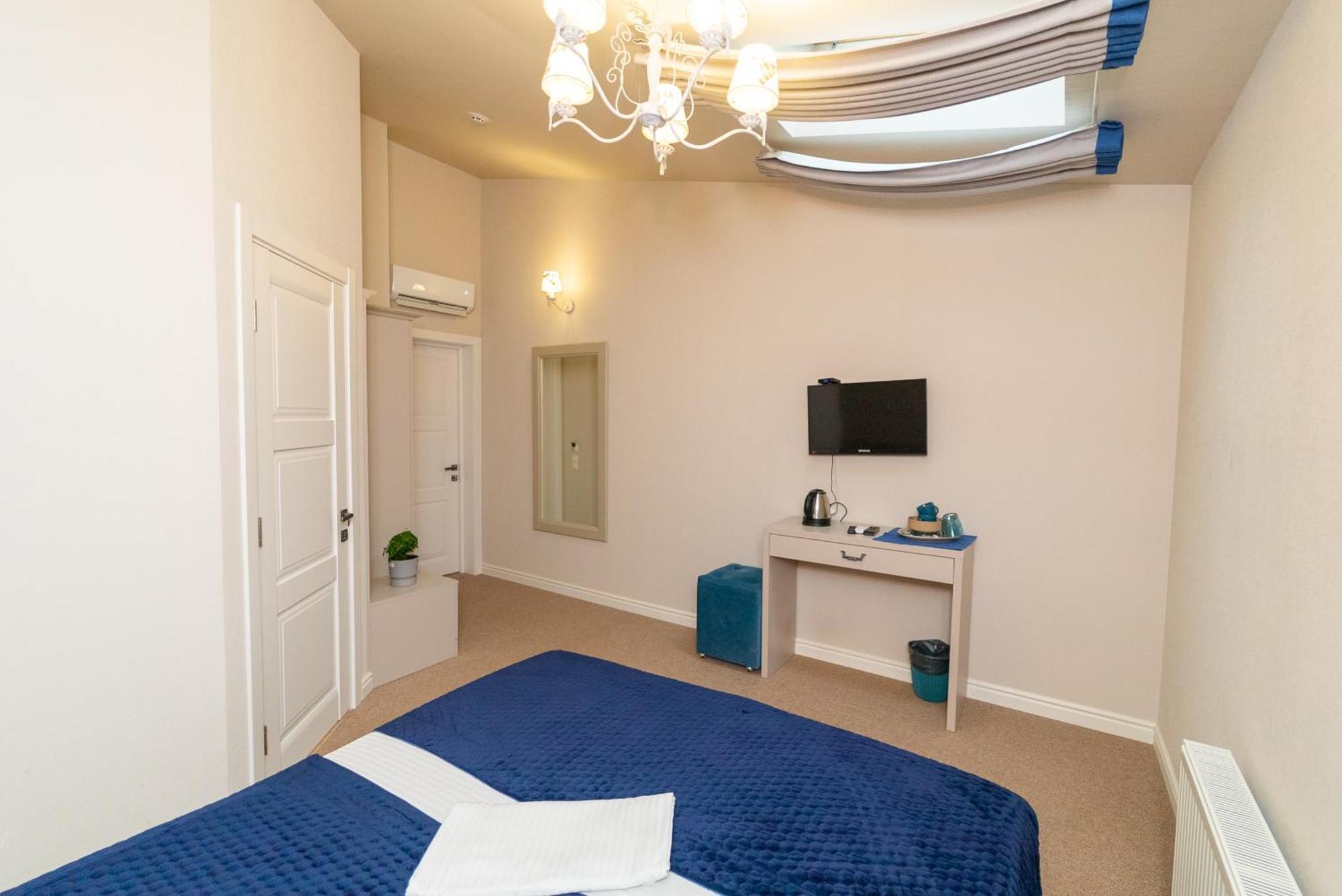 Maner Hotel Одеса Екстериор снимка
